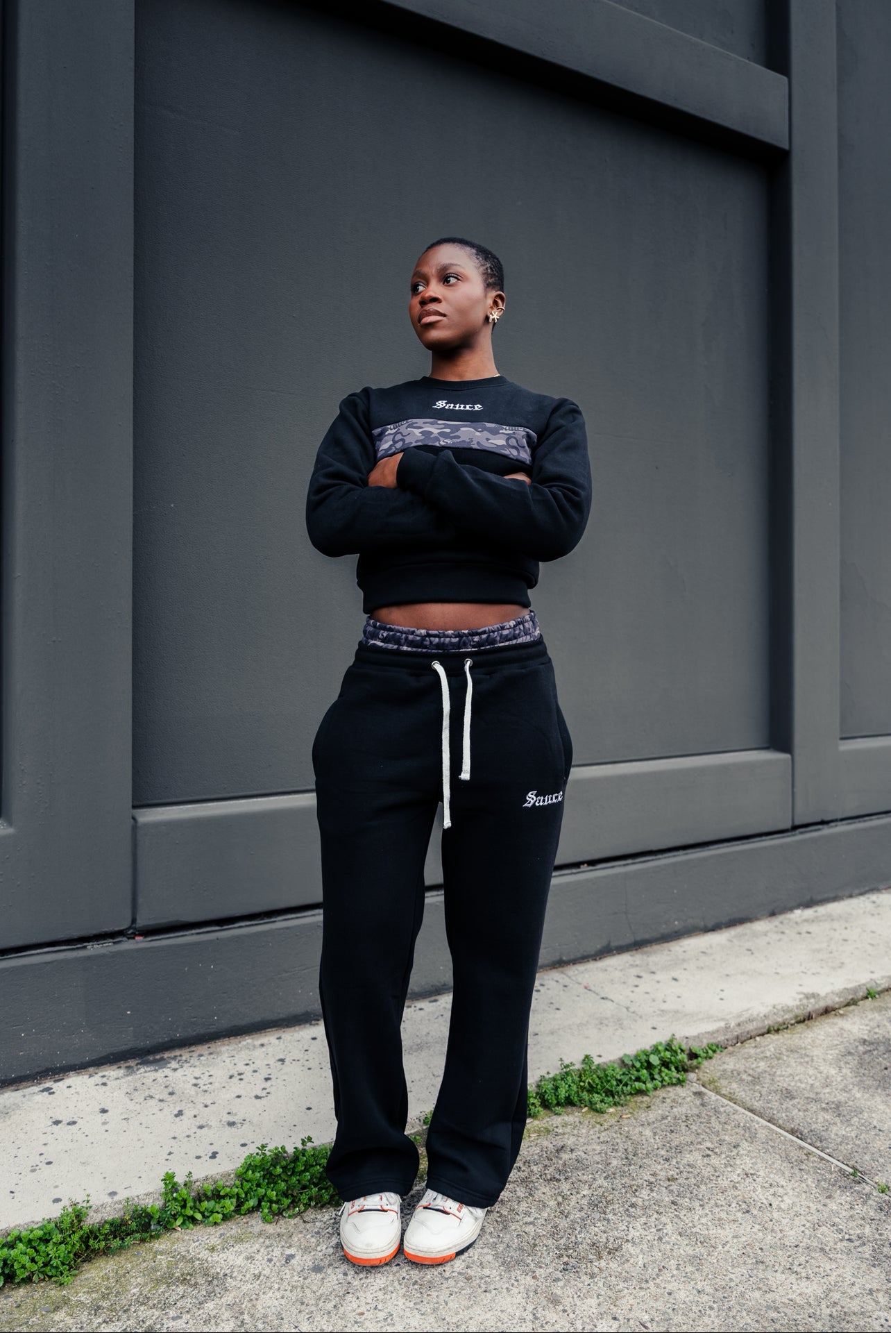 TRACKSUIT BLACKOUT SET without a hood